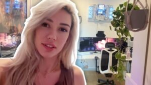 Lee más sobre el artículo ROOM TOUR: PC gaming y colección de Alanah
